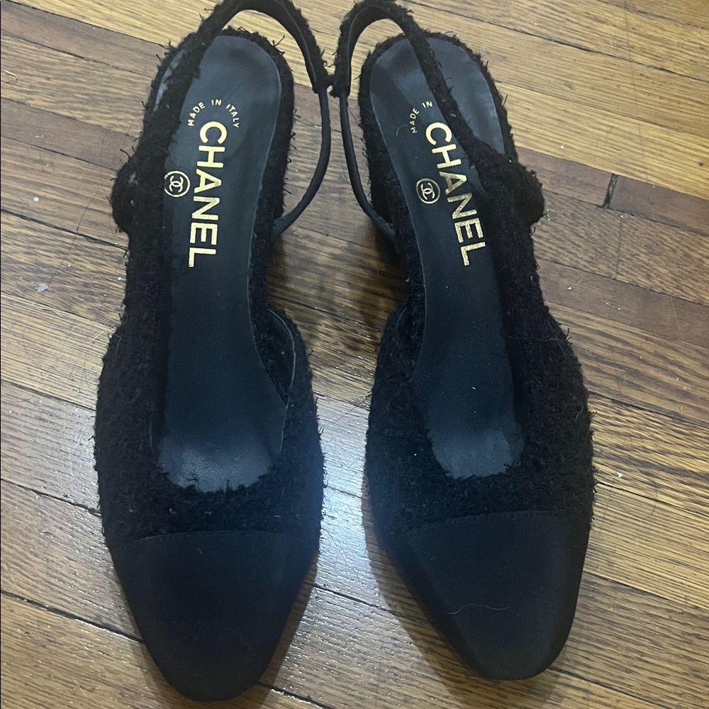 Chanel tweed pumps